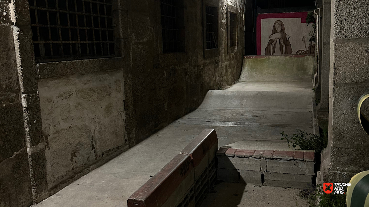 Convento das Dominicas DIY skatepark